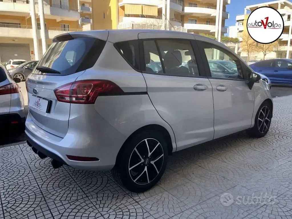 Usata Ford B-MAX Sport 95 CV (69 kW) 2016 Grigio Monovolume
