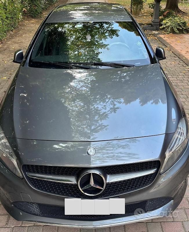 Usata Mercedes A160 2016 Grigio Berlina