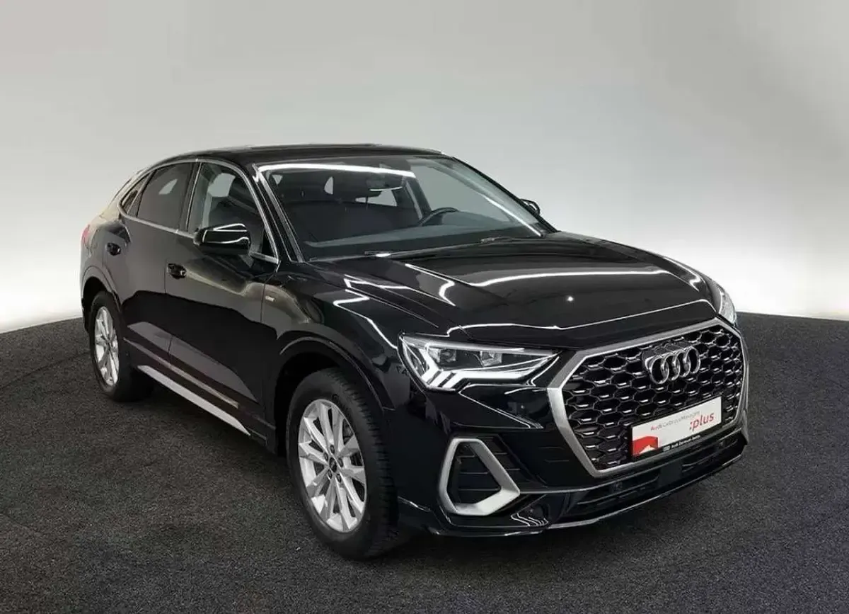 Usata Audi Q3 Sportback S-Line 150 CV (110 kW) 2023 Nero SUV