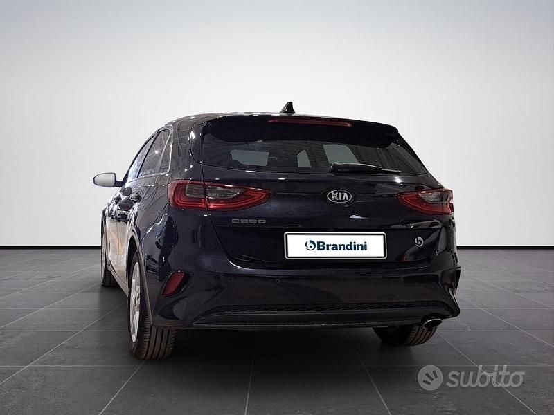 Usata Kia Ceed 97 CV (71 kW) 2019 Nero Utilitaria