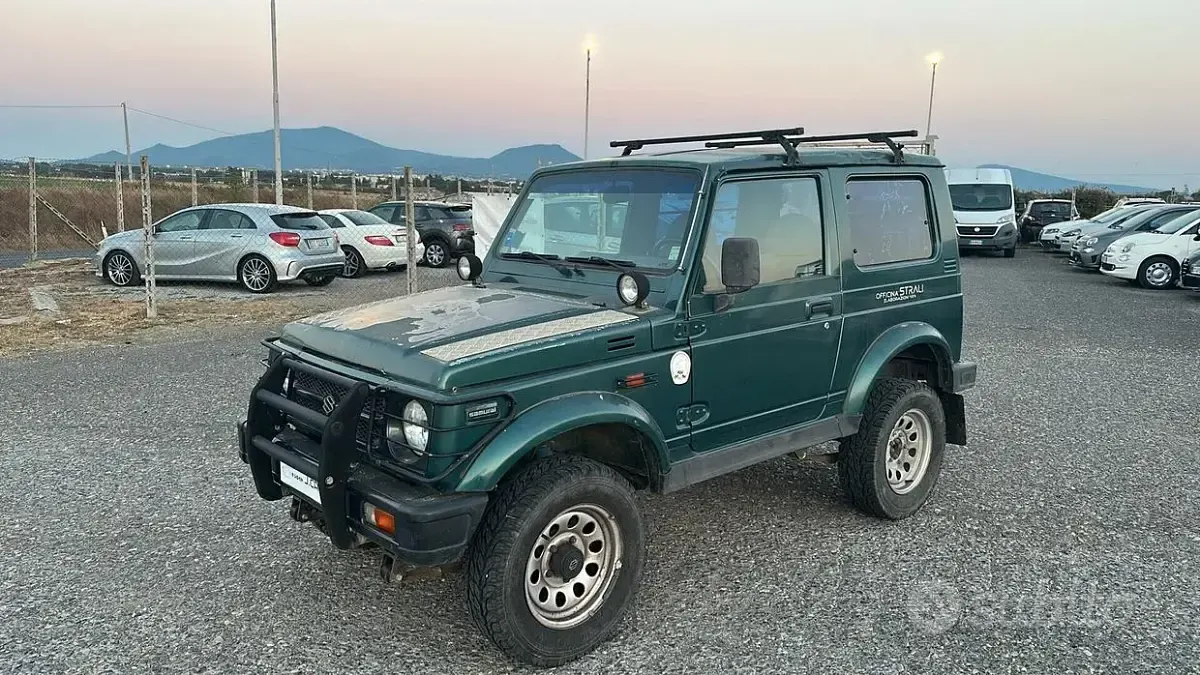 Usata Suzuki Samurai 69 CV (50 kW) 1998 Verde SUV