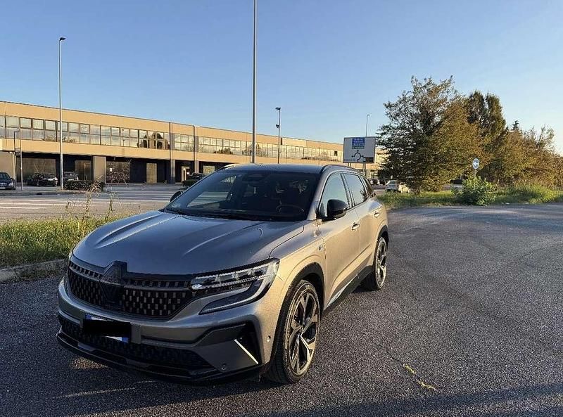 Usata Renault Austral Techno Esprit Alpine 272 CV (200 kW) 2023 Grigio SUV