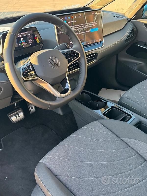 Nuova VW ID.3 Pro 150 kW (204 CV) 2025 Blu Utilitaria
