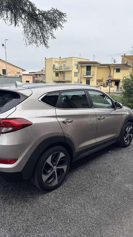 Usata Hyundai Tucson Xpossible 141 CV (103 kW) 2016 SUV