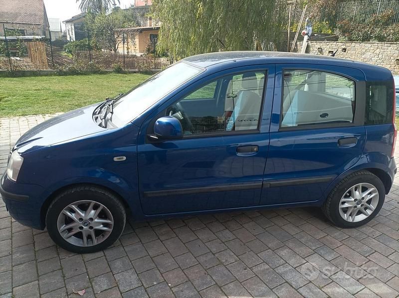 Usata Fiat Panda 69 CV (50 kW) 2010 Blu Utilitaria