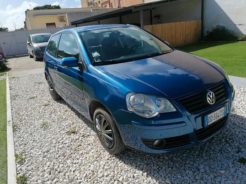 Usata VW Polo Comfortline 80 CV (58 kW) 2006 Blu Berlina