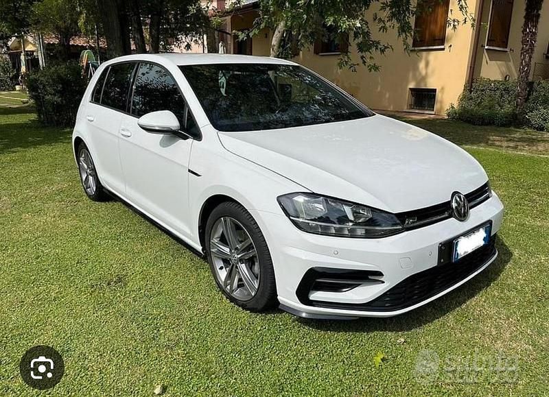 Usata VW Golf VII R-line 116 CV (85 kW) 2018 Bianco Utilitaria
