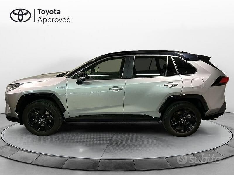 Usata Toyota RAV4 Hybrid Style 222 CV (163 kW) 2022 Grigio SUV