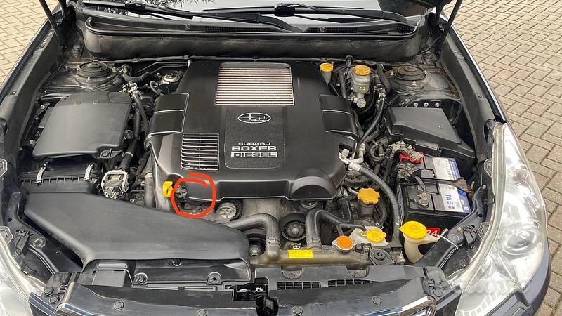 Usata Subaru Legacy 150 CV (110 kW) 2010 Grigio Station wagon