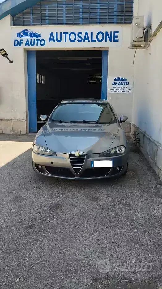 Usata Alfa Romeo 147 120 CV (88 kW) 2006 Utilitaria