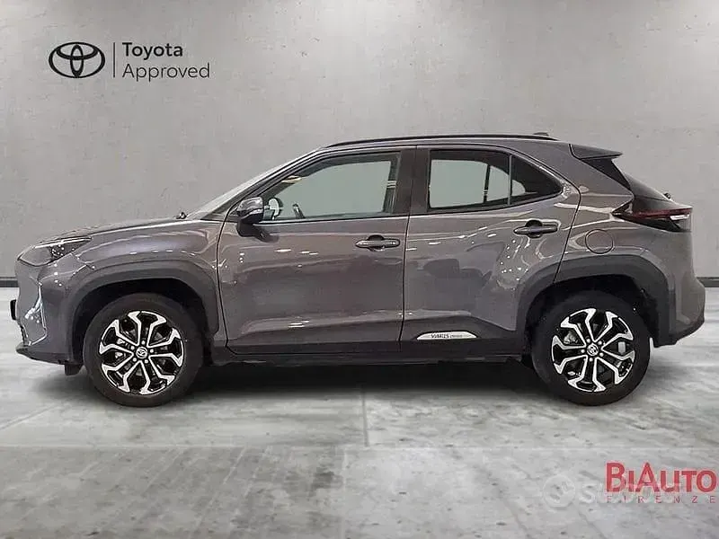 Usata Toyota Yaris Cross Trend 115 CV (84 kW) 2023 Grigio SUV