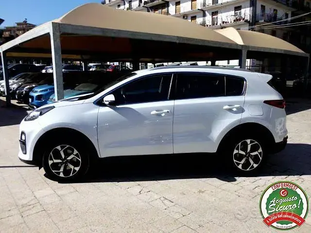 Usata Kia Sportage 136 CV (100 kW) 2021 Bianco SUV