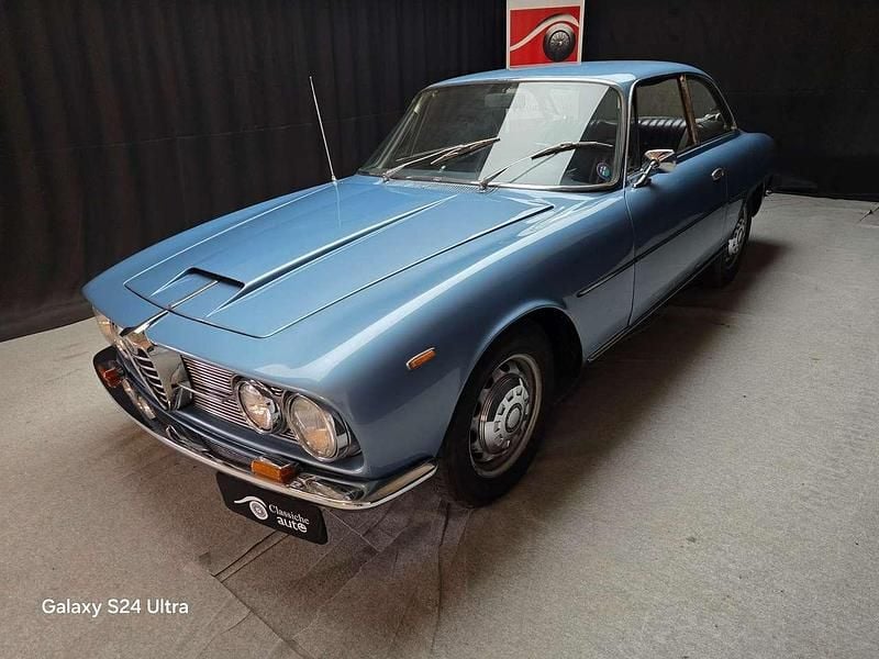 Blu/azzurro Usata 1965 Alfa Romeo 2600 Sprint Coupé | 38.000 € - Immagine 1/4