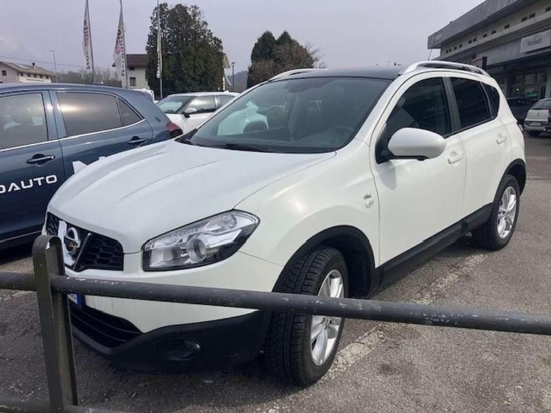 Usata Nissan Qashqai Tekna 150 CV (110 kW) 2012 Bianco SUV