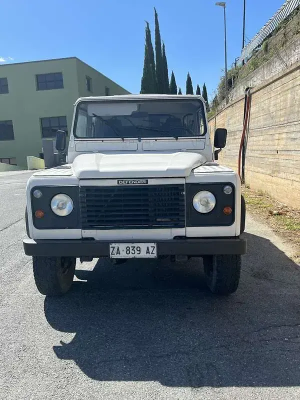 Usata Land Rover Defender 113 CV (83 kW) 1998 SUV