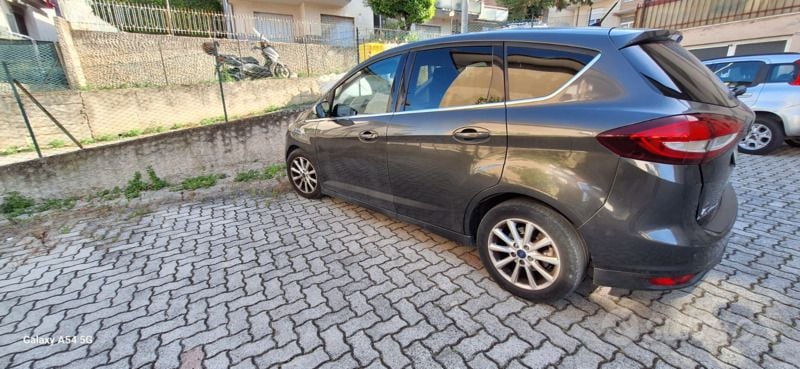 Usata Ford C-MAX 120 CV (88 kW) 2017 Monovolume