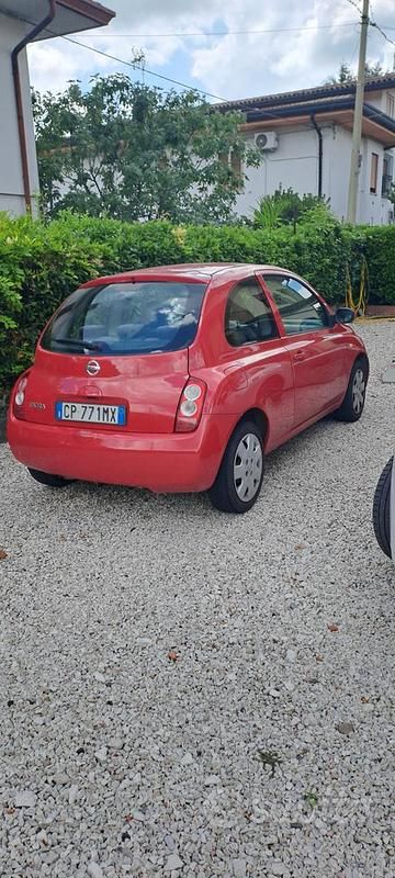 Usata Nissan Micra 60 CV (44 kW) 2004 Rosso Utilitaria