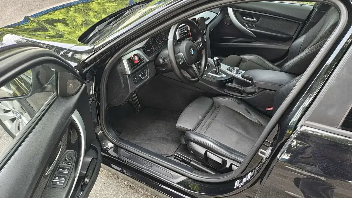 Usata BMW 318 Sport Line 150 CV (110 kW) 2017 Station wagon