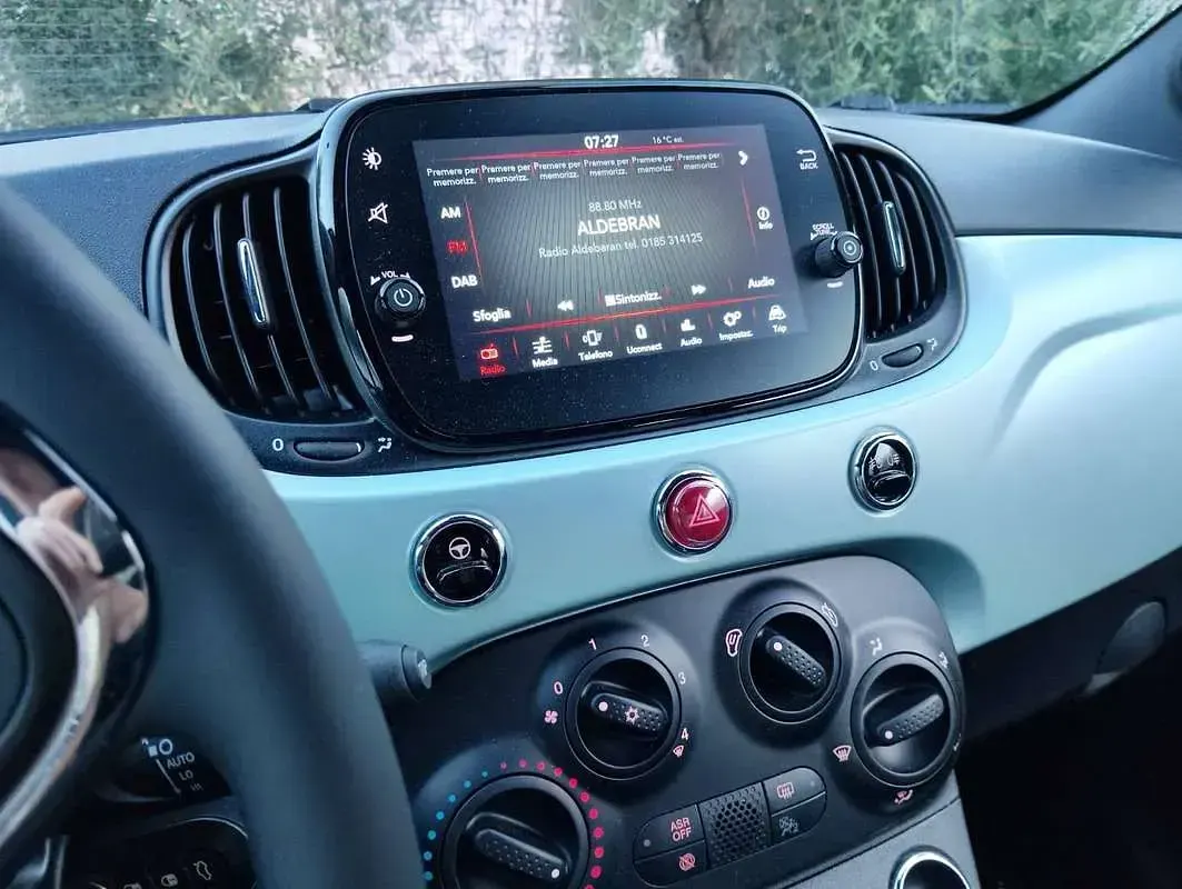 Usata Fiat 500 Connect 69 CV (50 kW) 2025 Blu/azzurro Utilitaria
