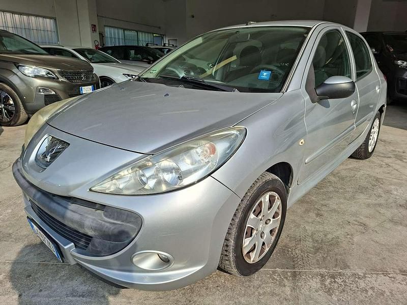 Usata Peugeot 206 68 CV (50 kW) 2009 Argento Berlina