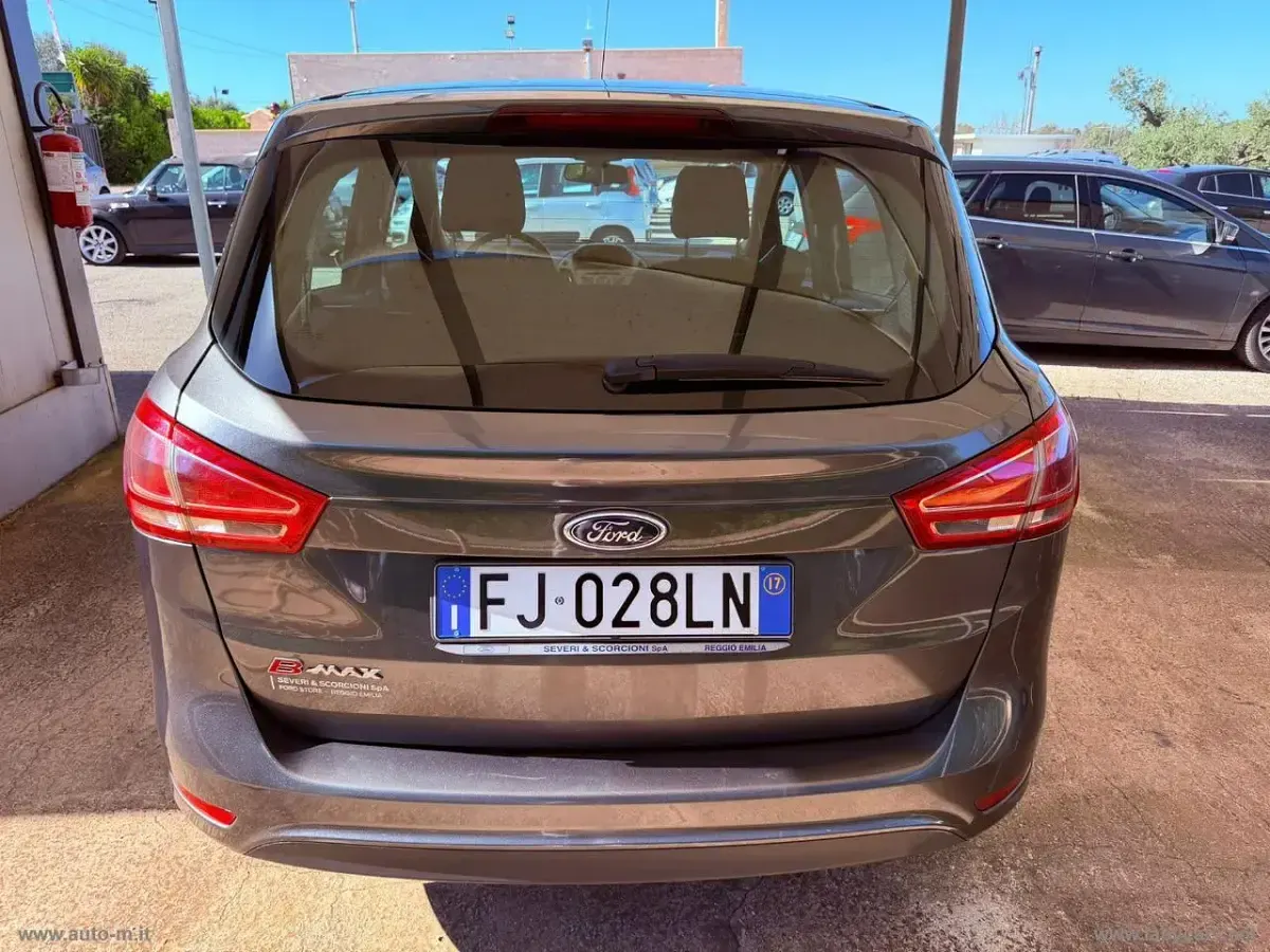 Usata Ford B-MAX Titanium 89 CV (65 kW) 2017 Monovolume