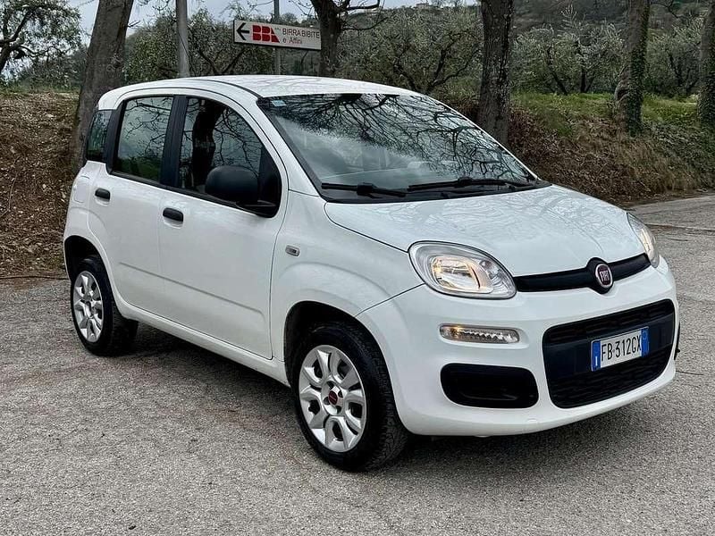 Usata Fiat Panda Easy 80 CV (58 kW) 2015 Bianco Utilitaria