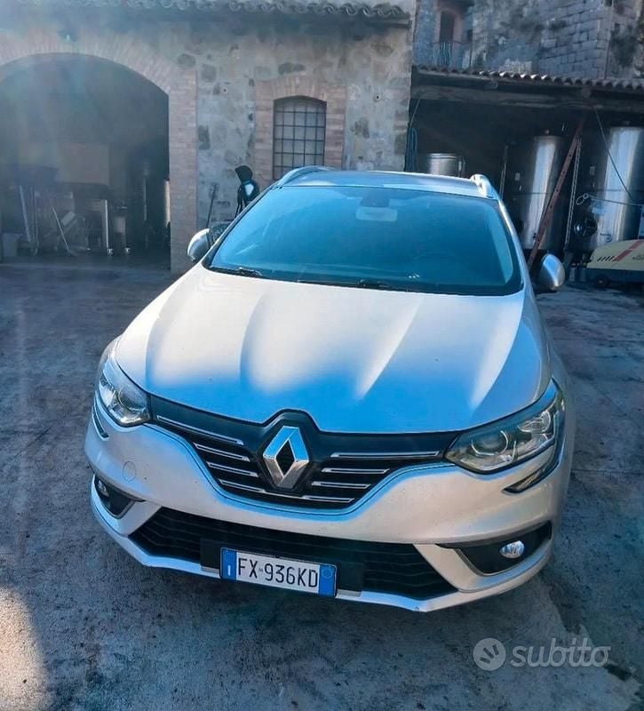 Usata Renault Mégane GrandTour 115 CV (84 kW) 2020 Grigio Station wagon