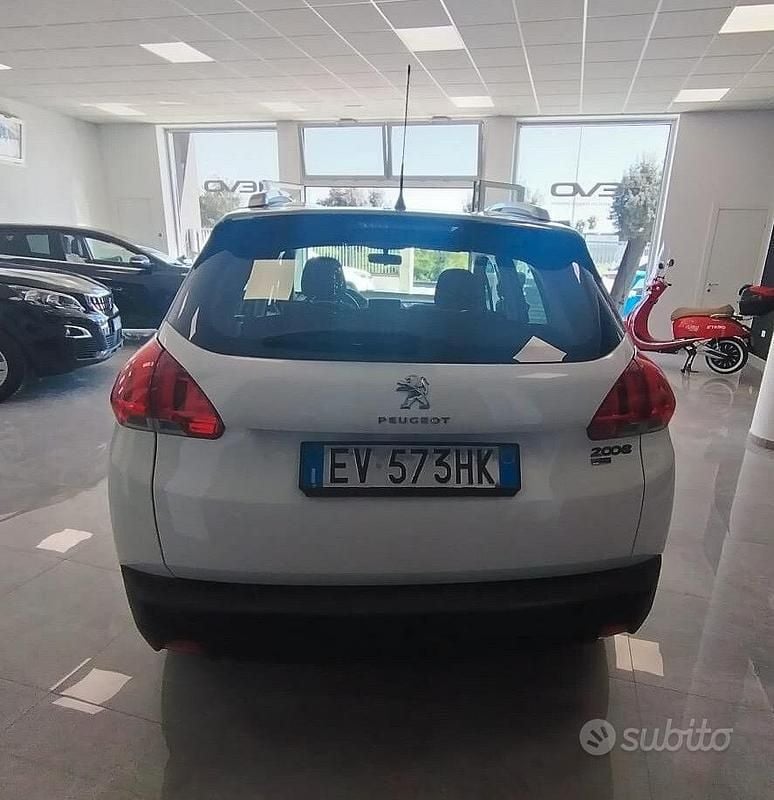 Usata Peugeot 2008 Active 92 CV (67 kW) 2014 Bianco SUV