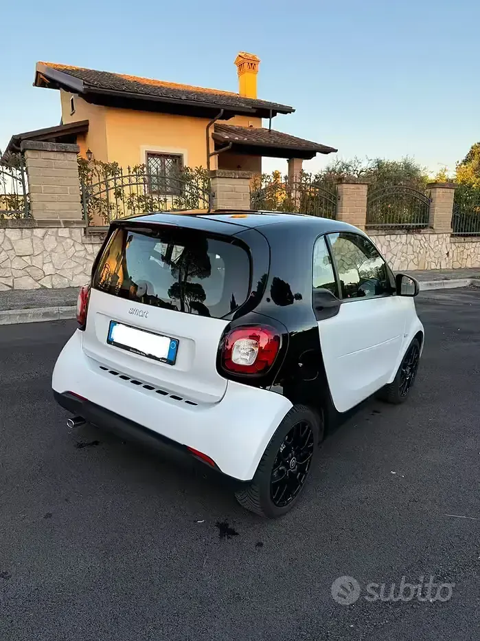 Usata Smart ForTwo Coupé 71 CV (52 kW) 2016 Bianco Coupé