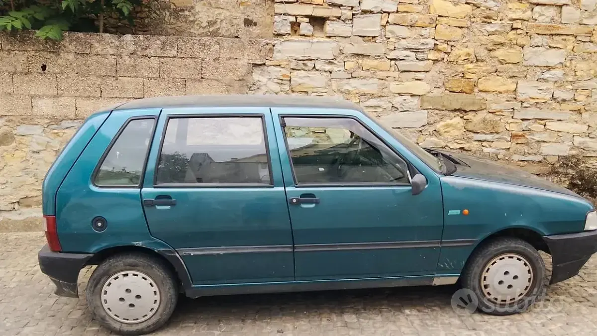 Usata Fiat Uno 56 CV (41 kW) 1992 Bluazzurro Utilitaria