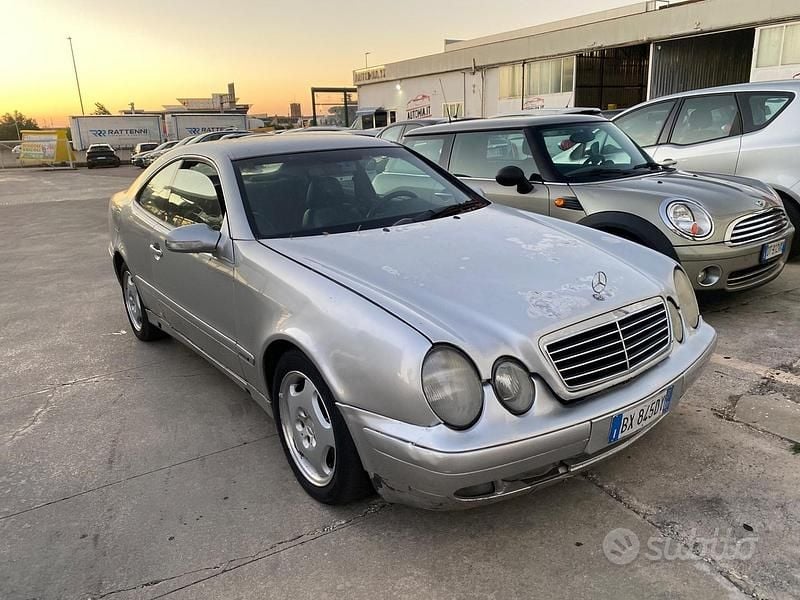 Usata Mercedes CLK200 Elegance 192 CV (141 kW) 2001 Grigio Coupé