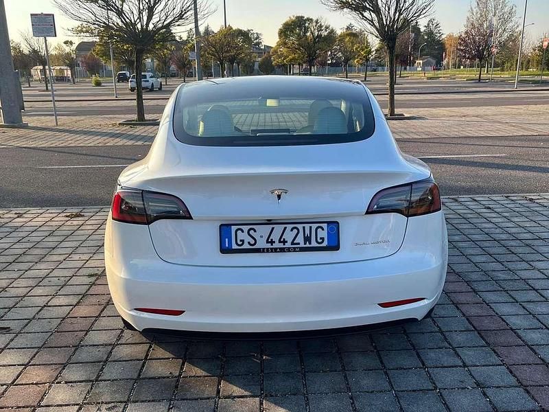 Usata Tesla Model 3 152 kW (208 CV) 2024 Bianco Berlina