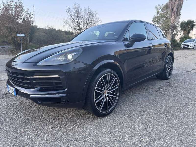Blu/azzurro Usata 2020 Porsche Cayenne SUV | 56.500 € (Super prezzo) - Immagine 1/4