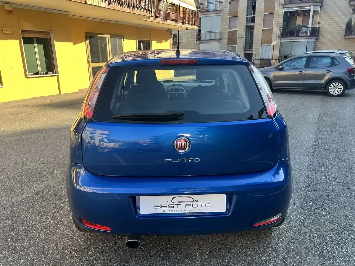 Usata Fiat Punto Evo Lounge 69 CV (50 kW) 2013 Blu/azzurro Utilitaria