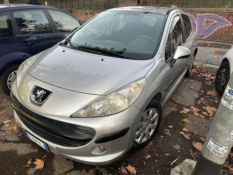 Usata Peugeot 207 88 CV (64 kW) 2006 Argento Berlina