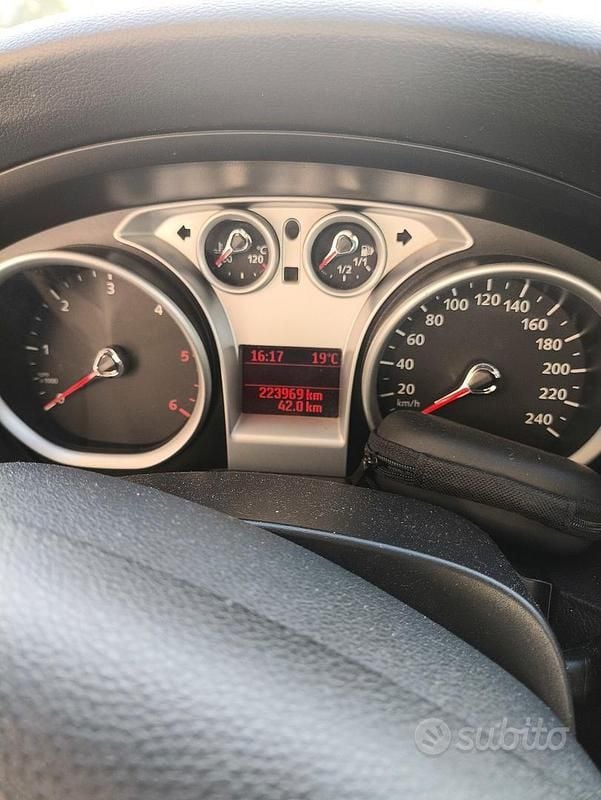 Usata Ford Focus Style 2010 Grigio Station wagon