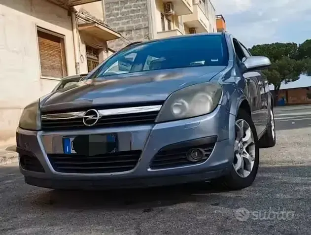 Usata Opel Astra S 120 CV (88 kW) 2006 Grigio Station wagon