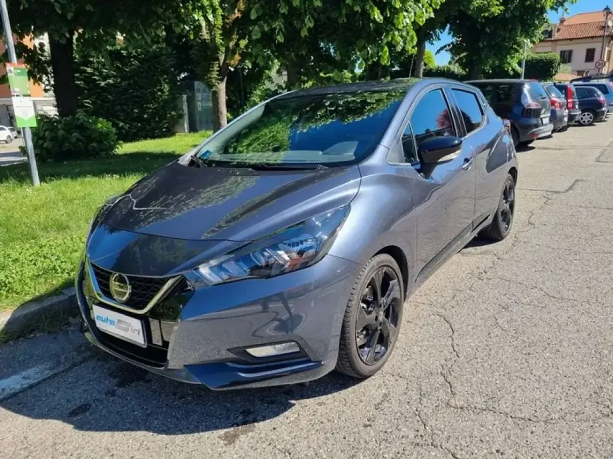 Usata Nissan Kiiro 92 CV (67 kW) 2022 Grigio scuro Berlina