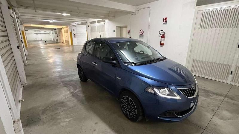 Usata Lancia Ypsilon Gold 69 CV (50 kW) 2022 Utilitaria