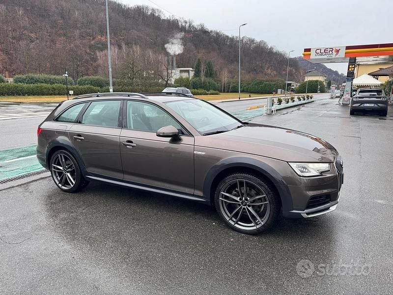 Usata Audi A4 Allroad Business 190 CV (139 kW) 2017 Grigio Station wagon