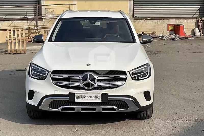Usata Mercedes GLC220 Premium 194 CV (142 kW) 2019 Bianco SUV