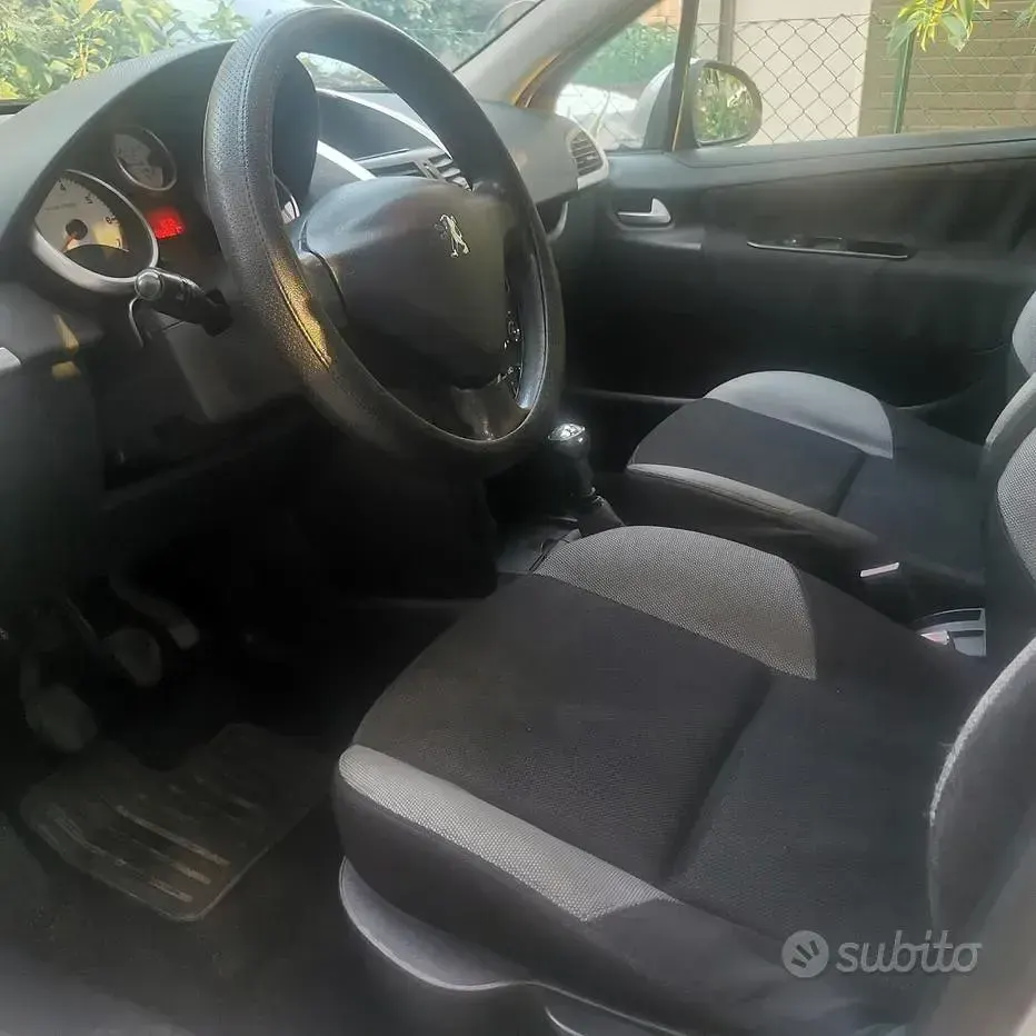 Usata Peugeot 207 73 CV (53 kW) 2009 Grigio Berlina
