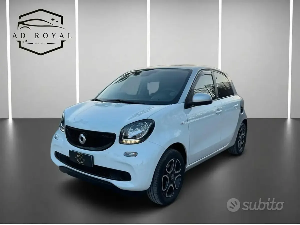 Usata Smart ForFour Passion 71 CV (52 kW) 2019 Bianco Utilitaria
