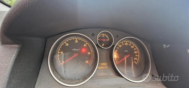 Usata Opel Astra 100 CV (73 kW) 2007 Grigio Station wagon