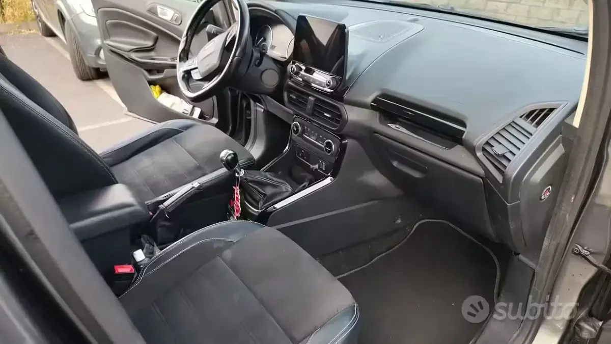Usata Ford Ecosport ST-Line 125 CV (91 kW) 2018 Grigio SUV