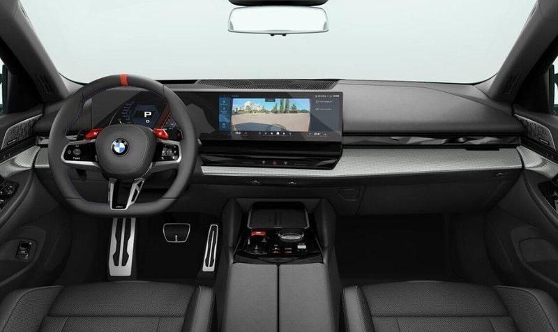 Nuova BMW M5 Comfort Edition 585 CV (430 kW) 2026 Blu / metallizzato Station wagon