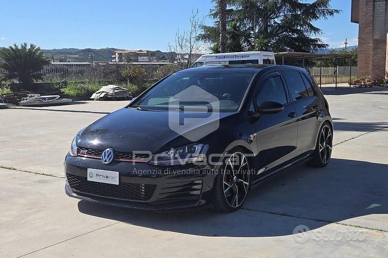 Usata VW Golf VII Business 300 CV (220 kW) 2015 Nero Utilitaria