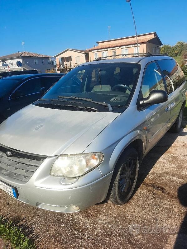Usata Chrysler Grand Voyager 2004 Monovolume