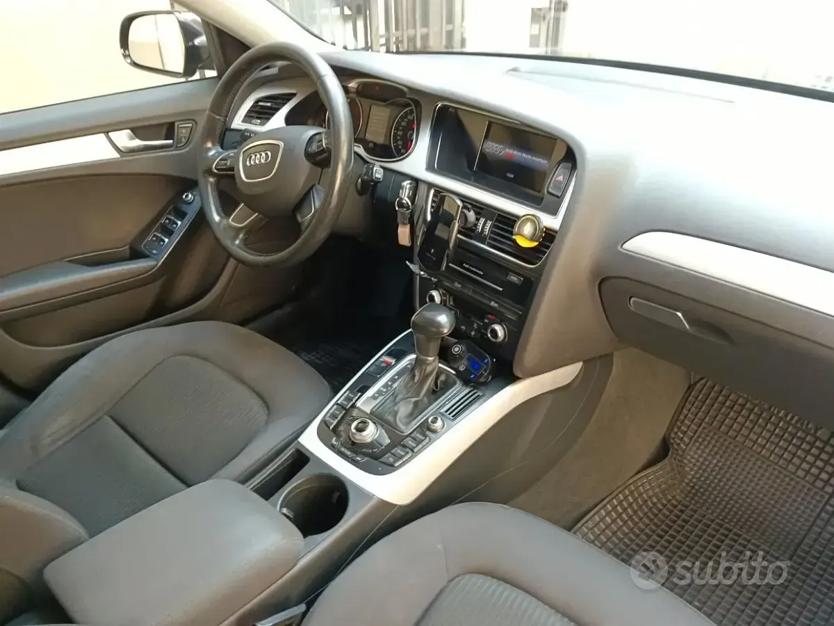 Usata Audi A4 190 CV (139 kW) 2016 Grigio Berlina