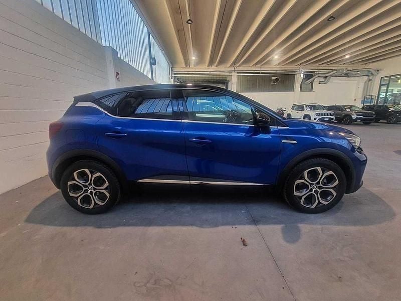 Usata Renault Captur Techno 143 CV (105 kW) 2022 Blu SUV